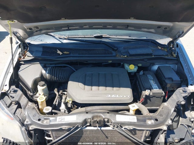 Auction sale of the 2014 Chrysler Town & Country S, vin: 2C4RC1HG4ER177850, lot number: 45399086
