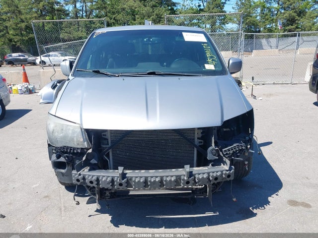 Auction sale of the 2014 Chrysler Town & Country S, vin: 2C4RC1HG4ER177850, lot number: 45399086