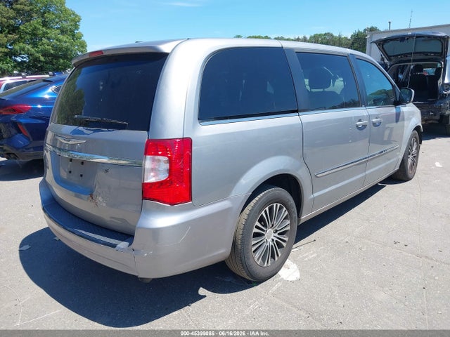 Auction sale of the 2014 Chrysler Town & Country S, vin: 2C4RC1HG4ER177850, lot number: 45399086
