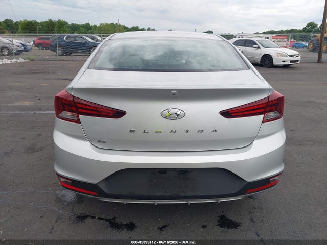 Hyundai ELANTRA SE 2019 5NPD74LF5KH486640 Image 21