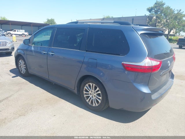 5TDYK3DC7FS620563 Toyota Sienna Xle Premium 8 Passenger