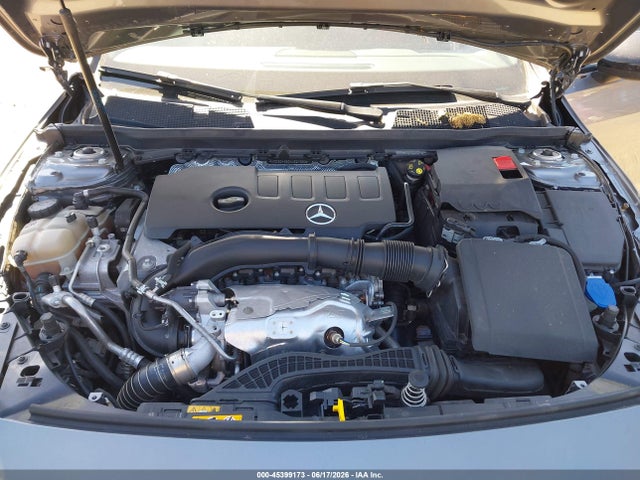 Mercedes-Benz A 220 2019 WDD3G4EB0KW027683 Image 10
