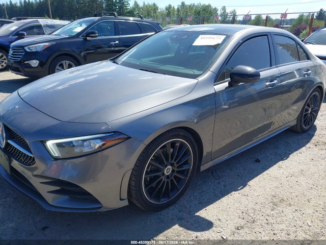 Mercedes-Benz A 220 2019 WDD3G4EB0KW027683 Image 2