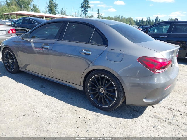 Mercedes-Benz A 220 2019 WDD3G4EB0KW027683 Image 3