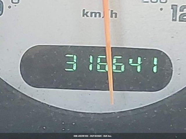 2003 Chrysler Town & Country მანქანა იყიდება აუქციონზე, vin: 2C4GP24R23R323801, აუქციონის ნომერი: 45399188