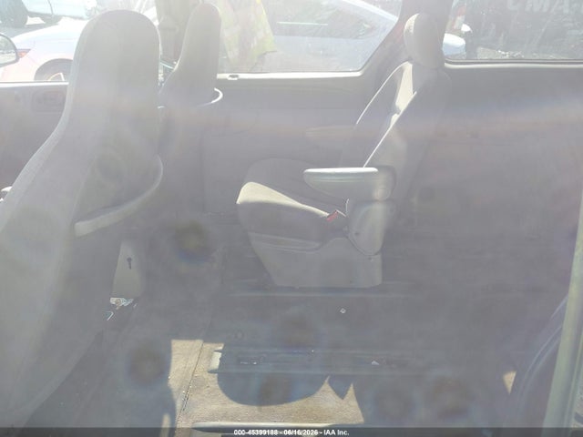 2003 Chrysler Town & Country მანქანა იყიდება აუქციონზე, vin: 2C4GP24R23R323801, აუქციონის ნომერი: 45399188