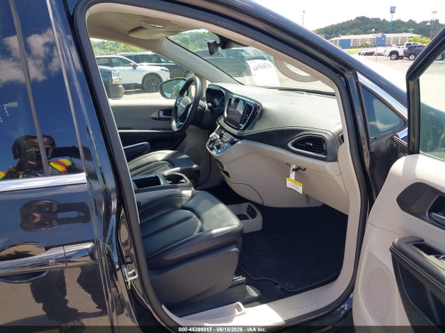 Chrysler Pacifica Hybrid Touring L 2023 2C4RC1L7XPR575669 Image 5
