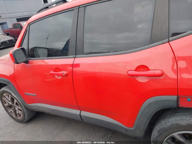 ZACCJABT4FPB32074 Jeep Renegade Latitude
