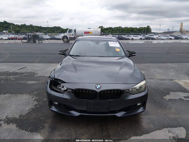 2013 Bmw 328i მანქანა იყიდება აუქციონზე, vin: WBA3A5G56DNP23933, აუქციონის ნომერი: 45399226