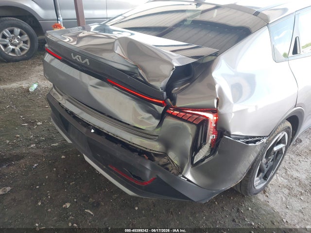 3KPFU4DE6SE008318 KIA K4 Ex
