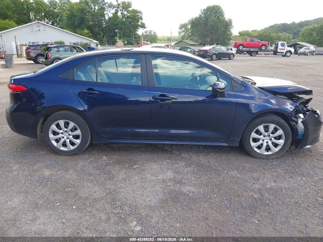Toyota COROLLA LE 2025 5YFB4MDE1SP260636 Image 14