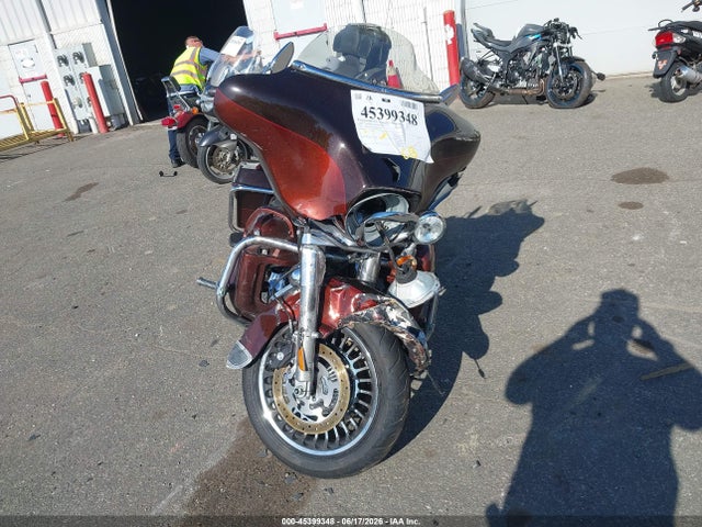 2011 Harley-davidson Flhtk მანქანა იყიდება აუქციონზე, vin: 1HD1KEM11BB605228, აუქციონის ნომერი: 45399348