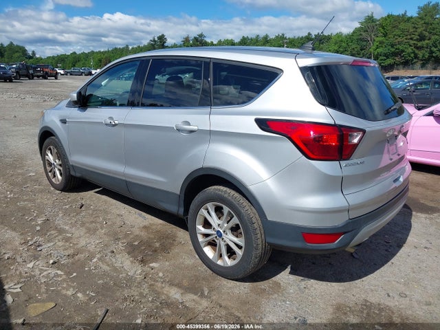 Ford ESCAPE SE 2019 1FMCU9GDXKUA28135 Image 3
