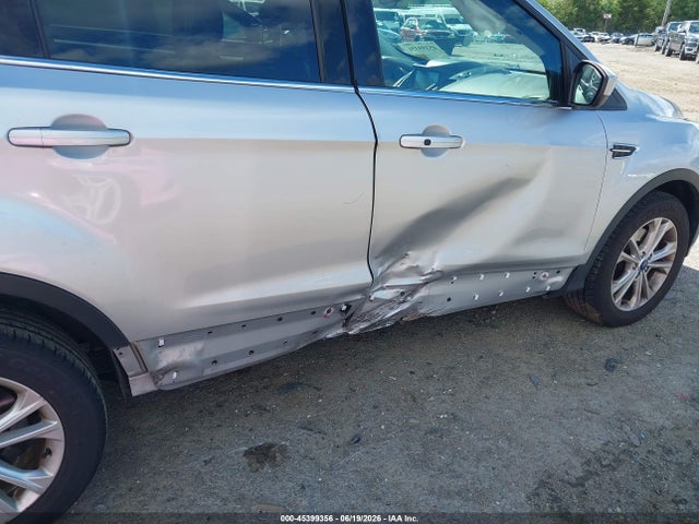 Ford ESCAPE SE 2019 1FMCU9GDXKUA28135 Image 6