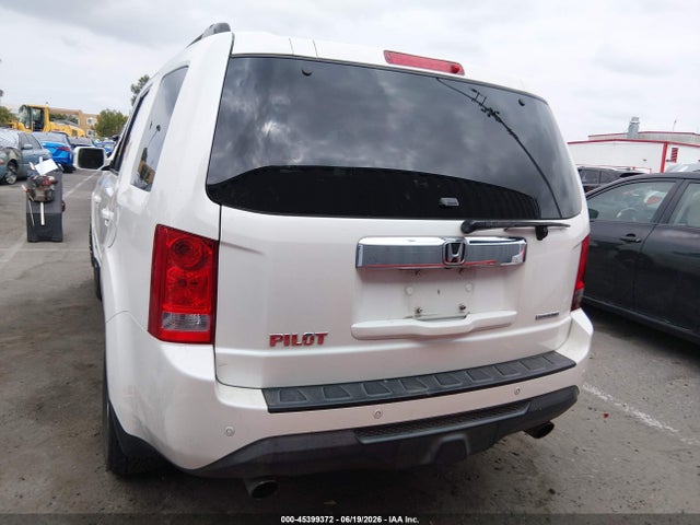 Honda Pilot Touring 2015 5FNYF3H90FB002895 Image 16