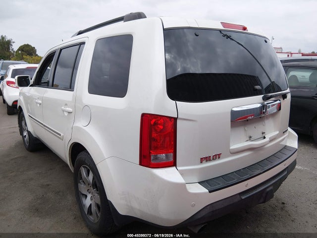 Honda Pilot Touring 2015 5FNYF3H90FB002895 Image 3