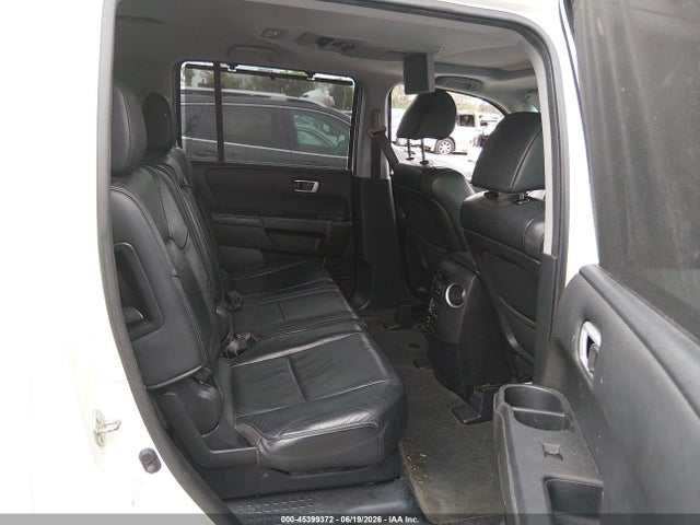 Honda Pilot Touring 2015 5FNYF3H90FB002895 Image 8