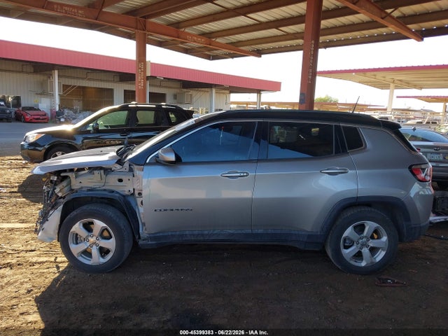 3C4NJCBB5JT408615 Jeep Compass Latitude Fwd