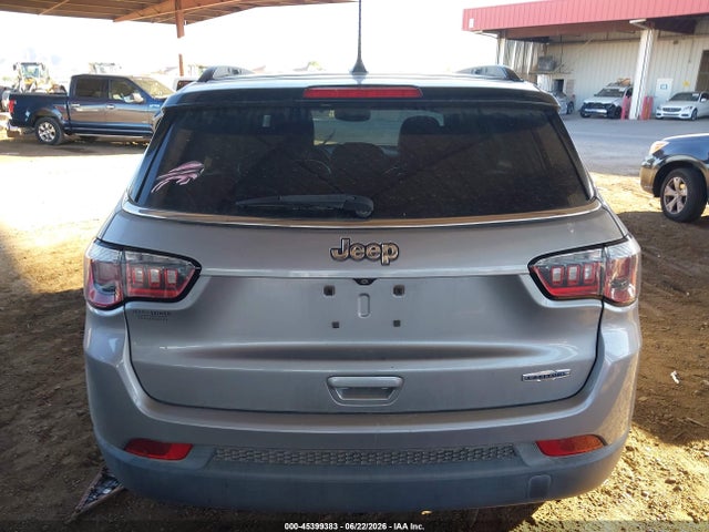 3C4NJCBB5JT408615 Jeep Compass Latitude Fwd