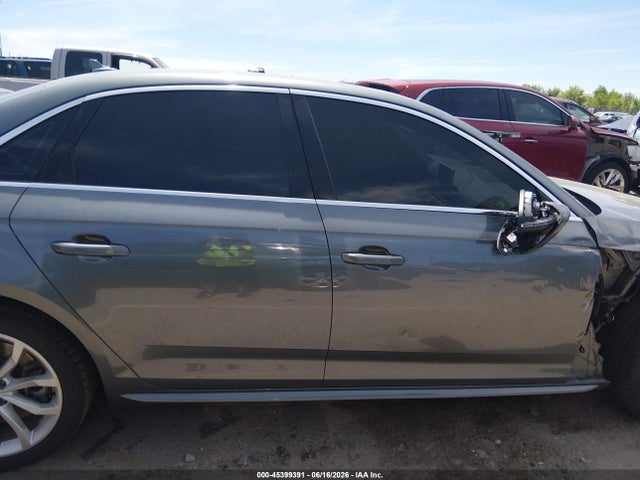 2019 Audi A4 45 Premium მანქანა იყიდება აუქციონზე, vin: WAUENAF43KN011875, აუქციონის ნომერი: 45399391