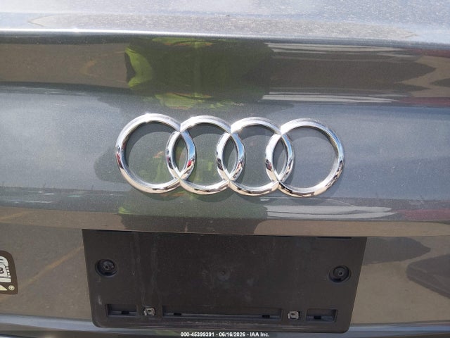 2019 Audi A4 45 Premium მანქანა იყიდება აუქციონზე, vin: WAUENAF43KN011875, აუქციონის ნომერი: 45399391