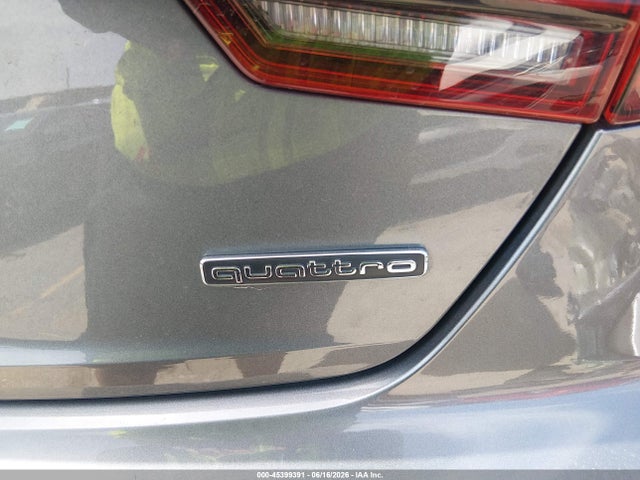 2019 Audi A4 45 Premium მანქანა იყიდება აუქციონზე, vin: WAUENAF43KN011875, აუქციონის ნომერი: 45399391