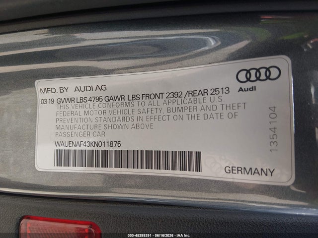 2019 Audi A4 45 Premium მანქანა იყიდება აუქციონზე, vin: WAUENAF43KN011875, აუქციონის ნომერი: 45399391