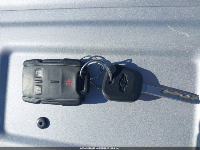 1GCNKNEH6HZ153677 Chevrolet Silverado 1500 Work Truck