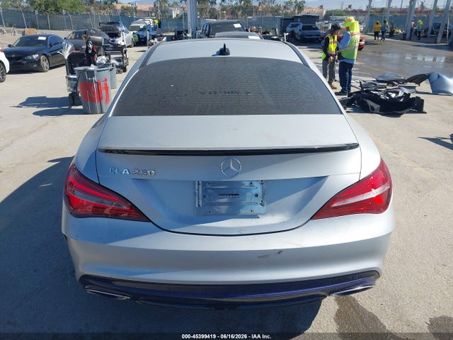 Mercedes-Benz CLA 250 2019 WDDSJ4EB4KN721151 Image 19