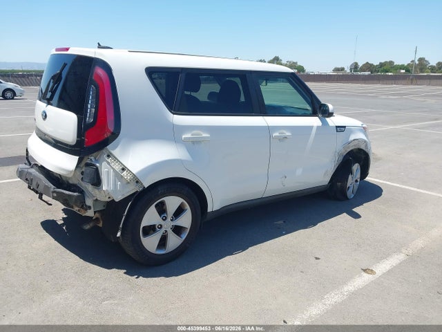 KIA Soul 2016 KNDJN2A24G7324863 Image 4