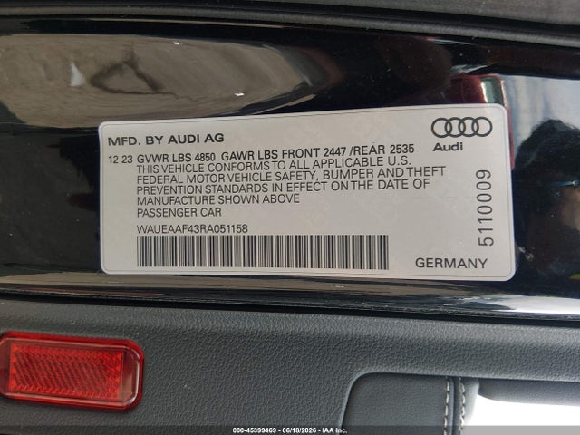 2024 Audi A4 Premium Plus 45 Tfsi S Line Quattro S Tronic მანქანა იყიდება აუქციონზე, vin: WAUEAAF43RA051158, აუქციონის ნომერი: 45399469