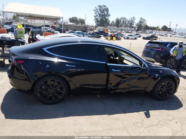 Tesla Model 3 Long Range/mid Range 2018 5YJ3E1EA6JF037188 Image 13