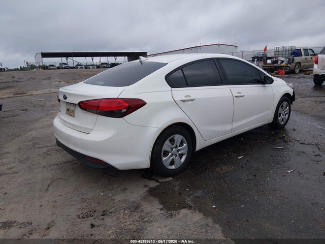 Aukcja sprzedaży 2017 Kia Forte Lx, vin: 3KPFK4A72HE110851, numer aukcji: 45399612