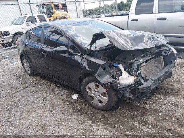 45399619 :رقم المزاد ، 3KPFK4A70HE046146 vin ، 2017 Kia Forte Lx مزاد بيع