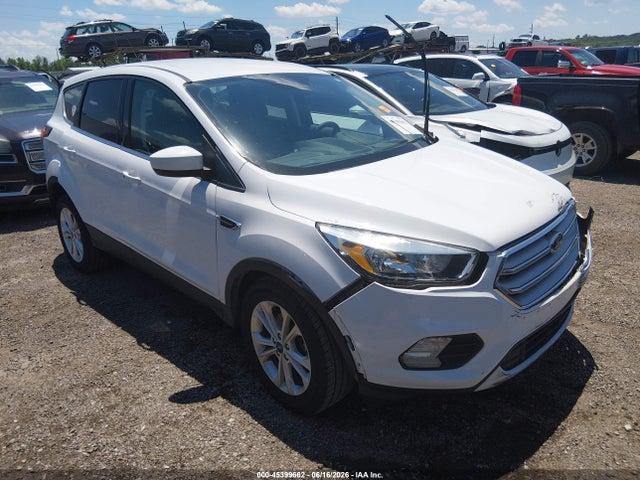 45399662 :رقم المزاد ، 1FMCU0GD4KUB77958 vin ، 2019 Ford Escape Se مزاد بيع