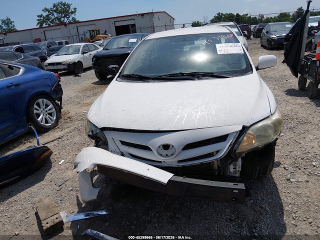 45399666 :رقم المزاد ، 2T1BU4EE8BC612173 vin ، 2011 Toyota Corolla Le مزاد بيع
