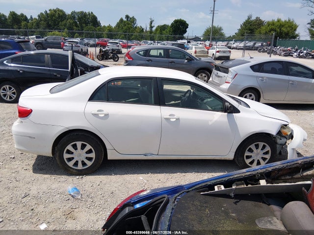 45399666 :رقم المزاد ، 2T1BU4EE8BC612173 vin ، 2011 Toyota Corolla Le مزاد بيع