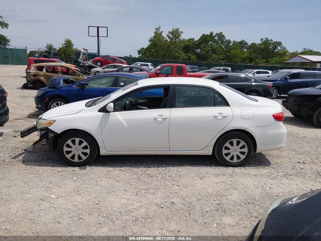 45399666 :رقم المزاد ، 2T1BU4EE8BC612173 vin ، 2011 Toyota Corolla Le مزاد بيع