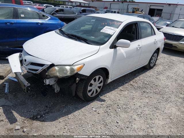 45399666 :رقم المزاد ، 2T1BU4EE8BC612173 vin ، 2011 Toyota Corolla Le مزاد بيع