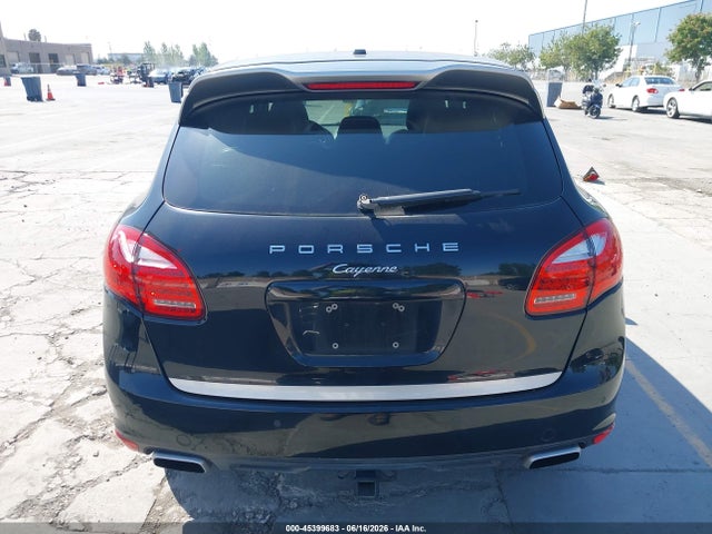 45399683 :رقم المزاد ، WP1AA2A2XELA09726 vin ، 2014 Porsche Cayenne Platinum Edition مزاد بيع