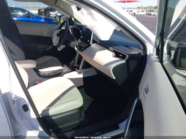 Toyota Corolla Cross Xle 2022 7MUDAABG8NV010543 Image 5