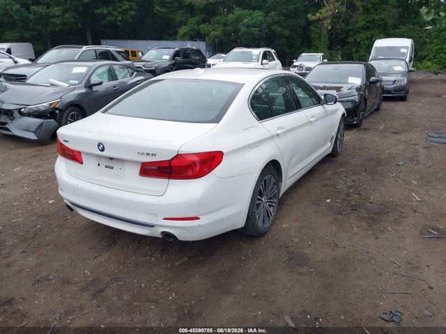 2019 Bmw 530i Xdrive მანქანა იყიდება აუქციონზე, vin: WBAJA7C50KWW15906, აუქციონის ნომერი: 45399705