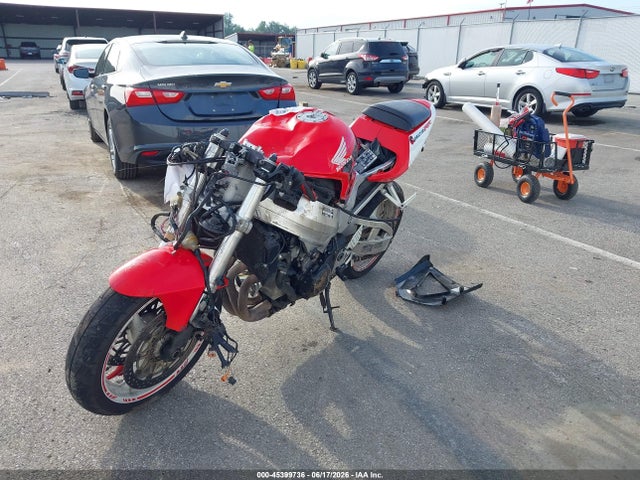 45399736 :رقم المزاد ، JH2SC44081M105811 vin ، 2001 Honda Cbr900 Rr مزاد بيع