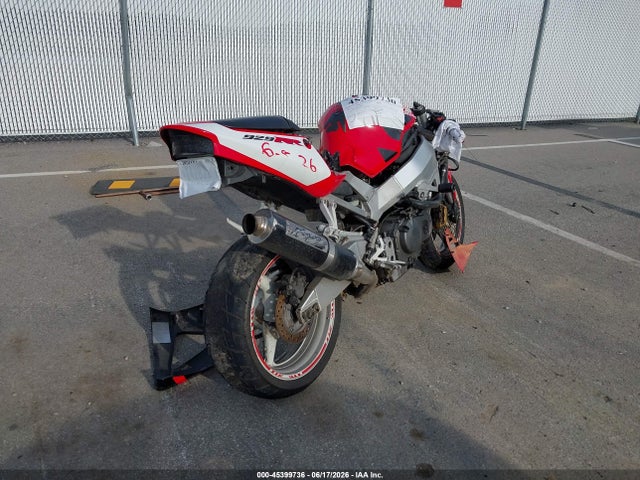45399736 :رقم المزاد ، JH2SC44081M105811 vin ، 2001 Honda Cbr900 Rr مزاد بيع