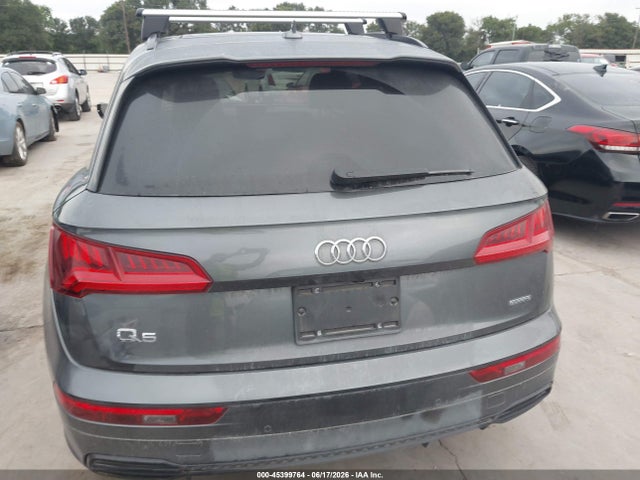 45399764 :رقم المزاد ، WA1ENAFY2L2104342 vin ، 2020 Audi Q5 Titanium Premium Plus 45 Tfsi Quattro S Tronic مزاد بيع