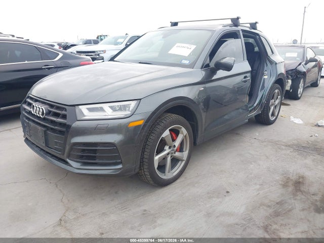 45399764 :رقم المزاد ، WA1ENAFY2L2104342 vin ، 2020 Audi Q5 Titanium Premium Plus 45 Tfsi Quattro S Tronic مزاد بيع