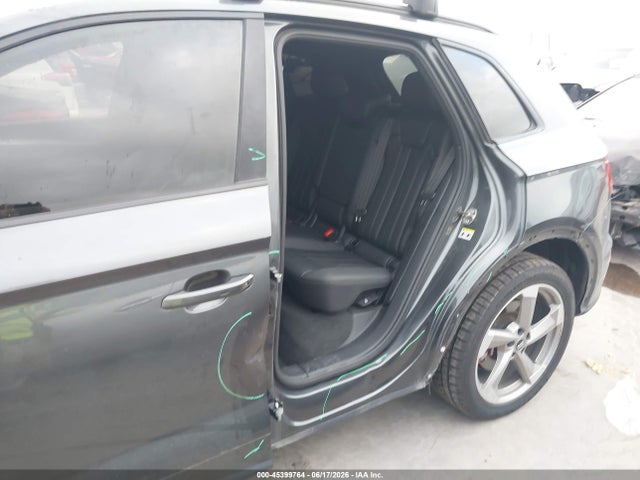 45399764 :رقم المزاد ، WA1ENAFY2L2104342 vin ، 2020 Audi Q5 Titanium Premium Plus 45 Tfsi Quattro S Tronic مزاد بيع
