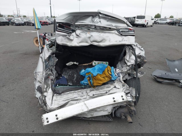Lexus IS 200T 2016 JTHBA1D21G5013665 Image 17