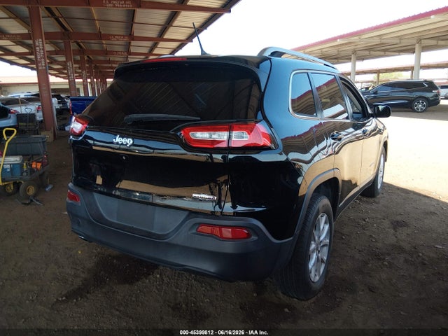 1C4PJLCB4JD536941 Jeep Cherokee Latitude Fwd