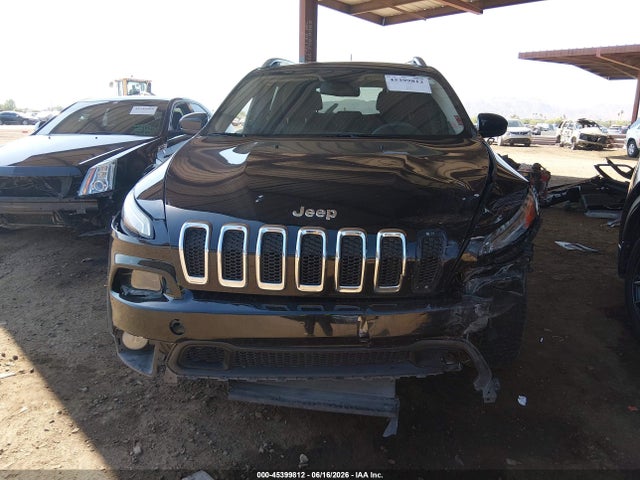 1C4PJLCB4JD536941 Jeep Cherokee Latitude Fwd